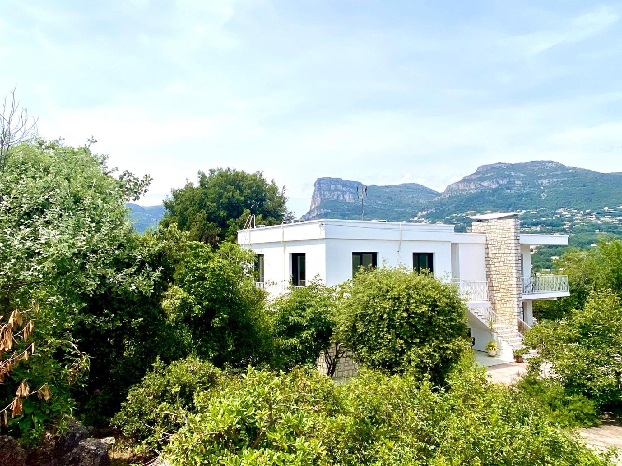Villa Rez De Cote D'azur Piscine Privee